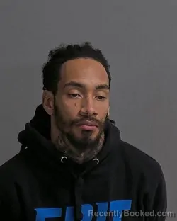 Mugshot of JAVONTE J GARZA