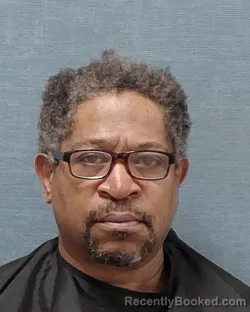 Mugshot of FREDRICK DWAYNE WHITE