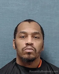 Mugshot of DOUGLAS RAEVONN CHAMBERS