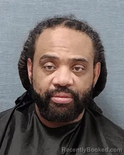 Mugshot of STEVEN E BOND