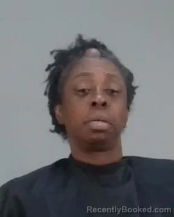 Mugshot of SHINEQUA NICOLE GILLOM