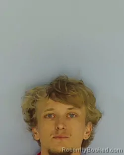 Mugshot of ZACHARY PAUL HENNECKE