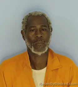 Mugshot of CALVIN WANDA RUFFIN Senior