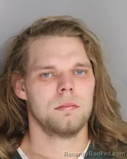 Mugshot of JUSTIN LIVELY