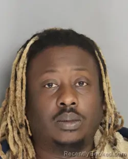 Mugshot of DOMINIQUE LOWE