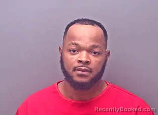 Mugshot of JA'QUAUION TYKEE SHARP