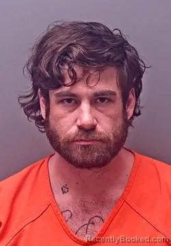 Mugshot of DAKOTA ALLEN SMITH