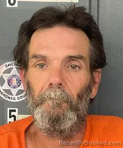 Mugshot of DANNY REYNOLDS