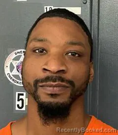 Mugshot of XZAVIRE HOOD