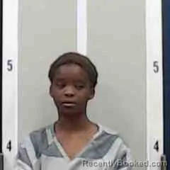 Mugshot of LAMYA DENISE BENNETT