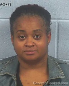 Mugshot of DEIDRA COATS