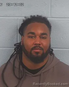 Mugshot of TAVORIS PEARSON