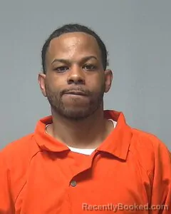Mugshot of ROOSEVELT MOORE JR