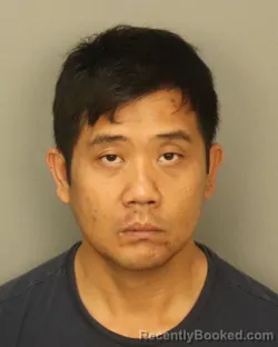 Mugshot of LONG THANH LE
