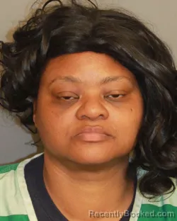 Mugshot of SHEQUITA DEVONNE WOODS