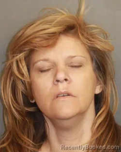 Mugshot of LAUREN RAE SOUTH