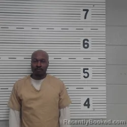 Mugshot of ROBERT EUGENE DAVIS