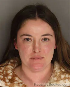 Mugshot of Alexis N Leash