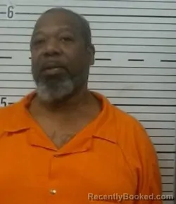 Mugshot of DION SHELTON