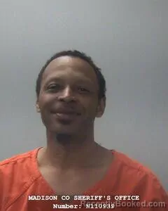 Mugshot of BALDWIN N HAMPTON