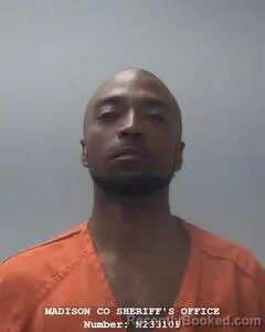 Mugshot of DARIUS J DIXON