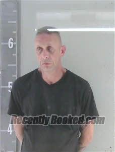 Mugshot of TRAVIS LYLE HANDLEY