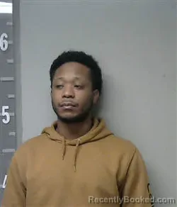 Mugshot of LE'MARCUS DENZEL LONGMIRE