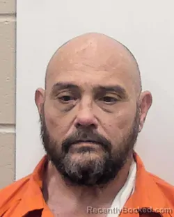 Mugshot of MICHAEL L FOWLER