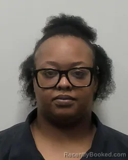 Mugshot of DISHANNA HYDEIA MAYES