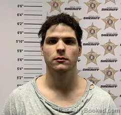 Mugshot of LUIS G CAVALCANTI PACHECO