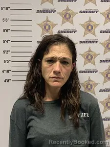 Mugshot of LAURA FAYE MALLARD