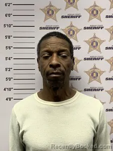 Mugshot of CLEVELAND UNK JR MASON