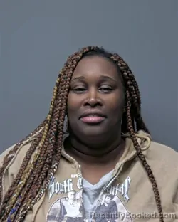 Mugshot of Lythea Shray Smith