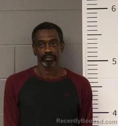 Mugshot of DERICK FRAZIER