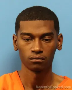 Mugshot of DARIUS LAMAD MCCASTLE