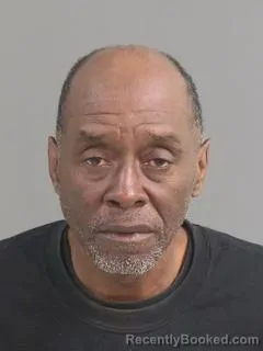 Mugshot of FREDDIE NICHOLON ROBINSON JR