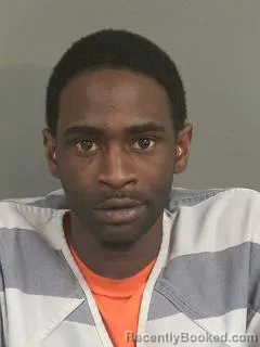 Mugshot of DANGELO JAQUON DRAYTON