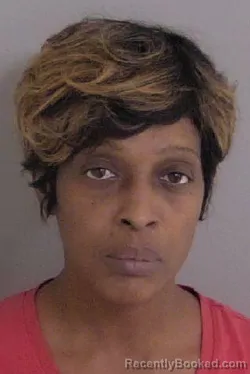 Mugshot of LAKEISHA DENISE LANG