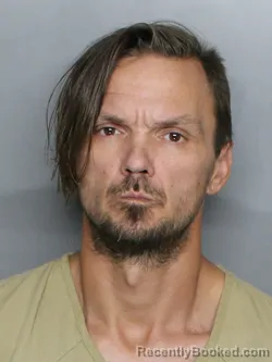 Mugshot of CALVIN THOMAS PUCCI