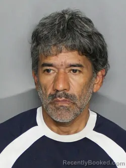 Mugshot of EDWIN ESNET UMANZOR