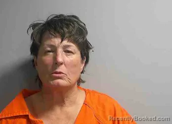 Mugshot of LESLIE AYN ROBERTSON
