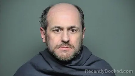 Mugshot of MICHAEL WAYNE ROBERTS