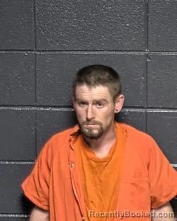 Mugshot of TIMMY LEE ROBBINS