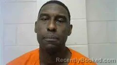 Mugshot of DARRELL J SOULARIE