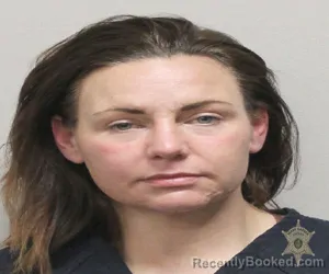 Mugshot of KRISTEN HOLLAND