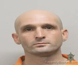 Mugshot of BRANDON E FIELDING