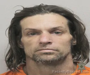 Mugshot of DUSTIN MICHAEL HOLDEN