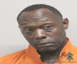Mugshot of TYRONE VONKEITH ROBINSON