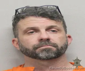 Mugshot of DRAKE PAUL HOWARD