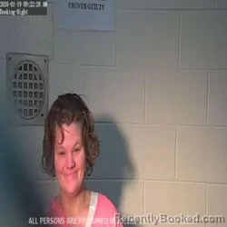 Mugshot of GWENDOLYN MAURENE DAVIS